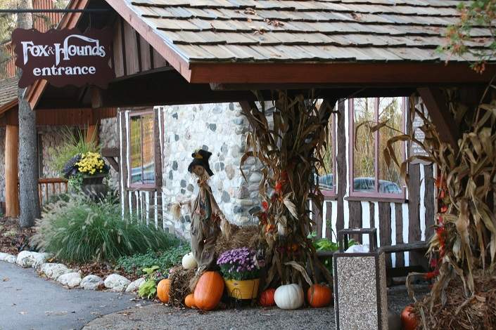The Fox & Hounds Restaurant & Tavern — photo 1