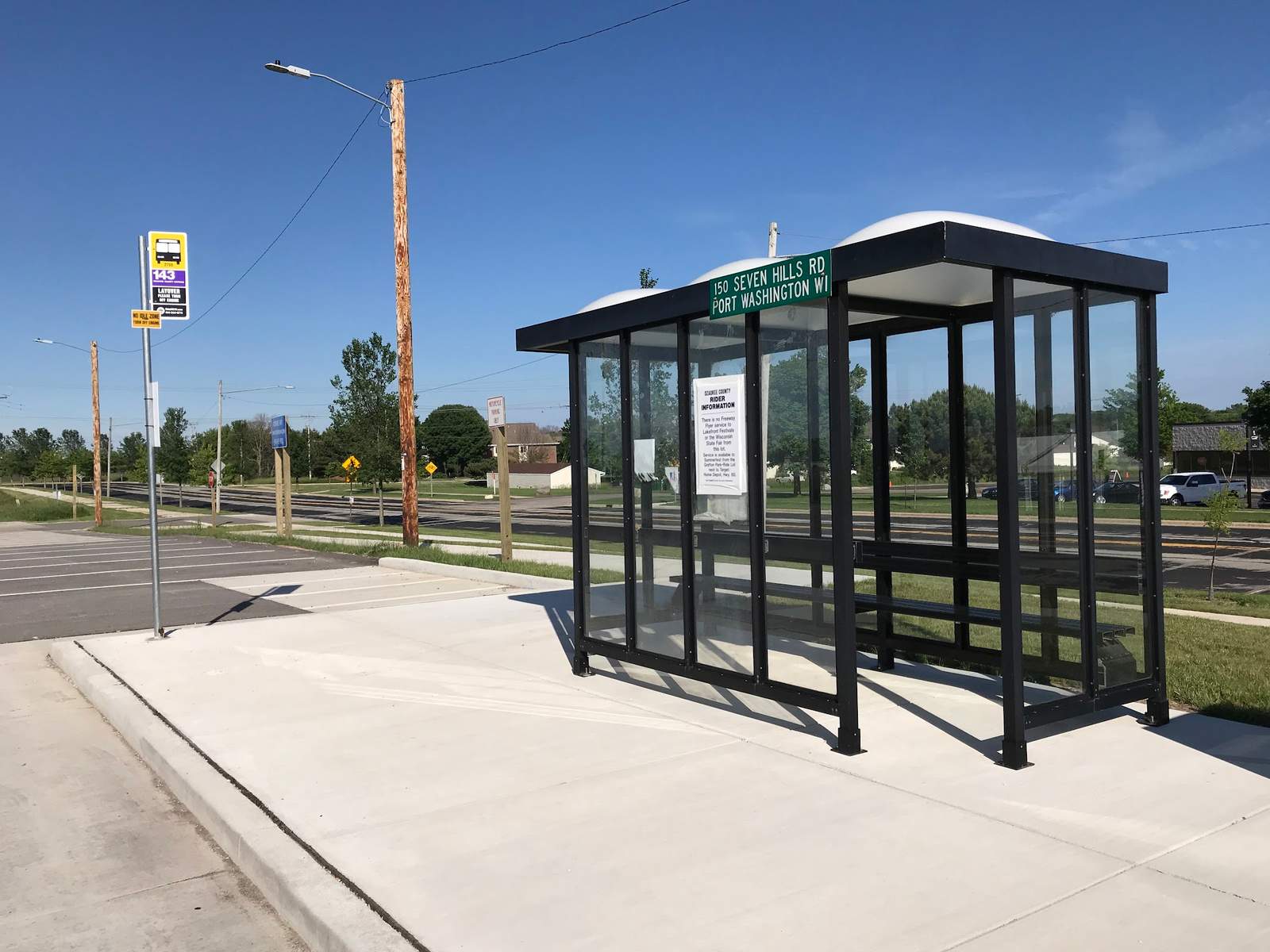 Port Washington Park & Ride — photo 1