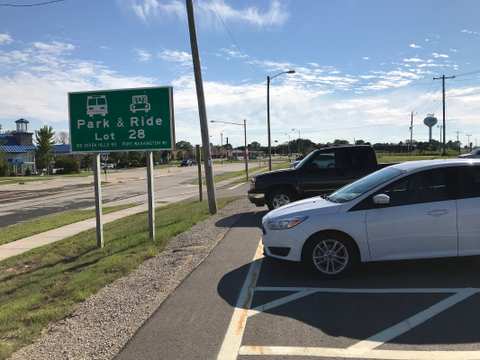 Port Washington Park & Ride — photo 2