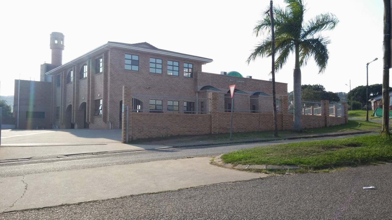 Masjid-un-Nur — photo 4