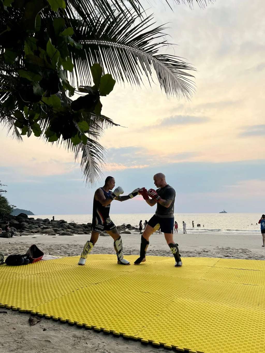 tumbaboxingkohkood