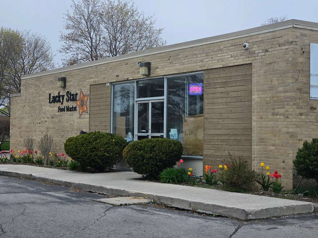 Lucky Star Food Market LLC