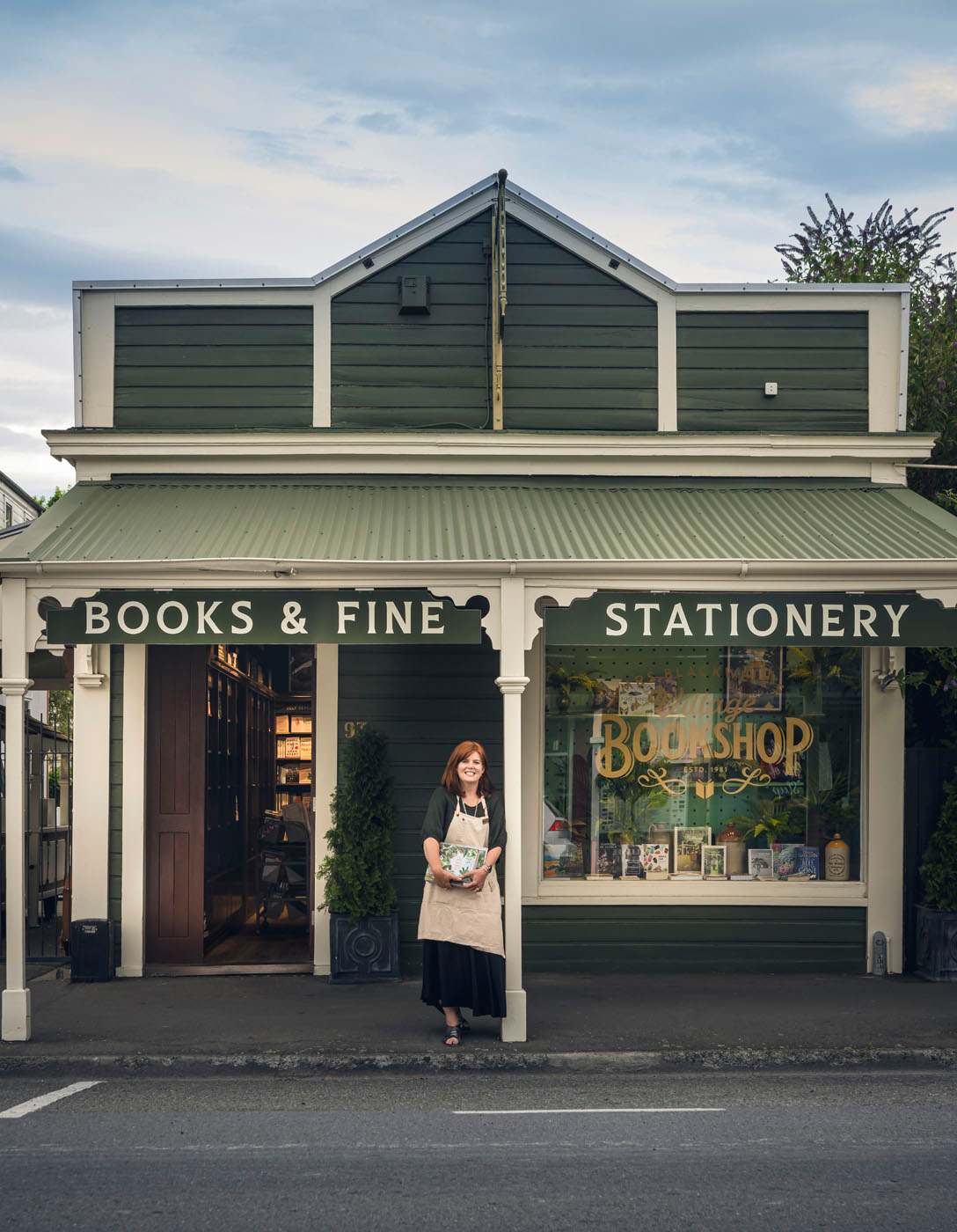 Mrs Blackwell's Village Bookshop — photo 1