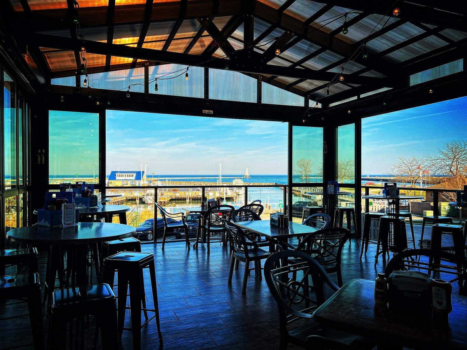 Schooner Pub — photo 1