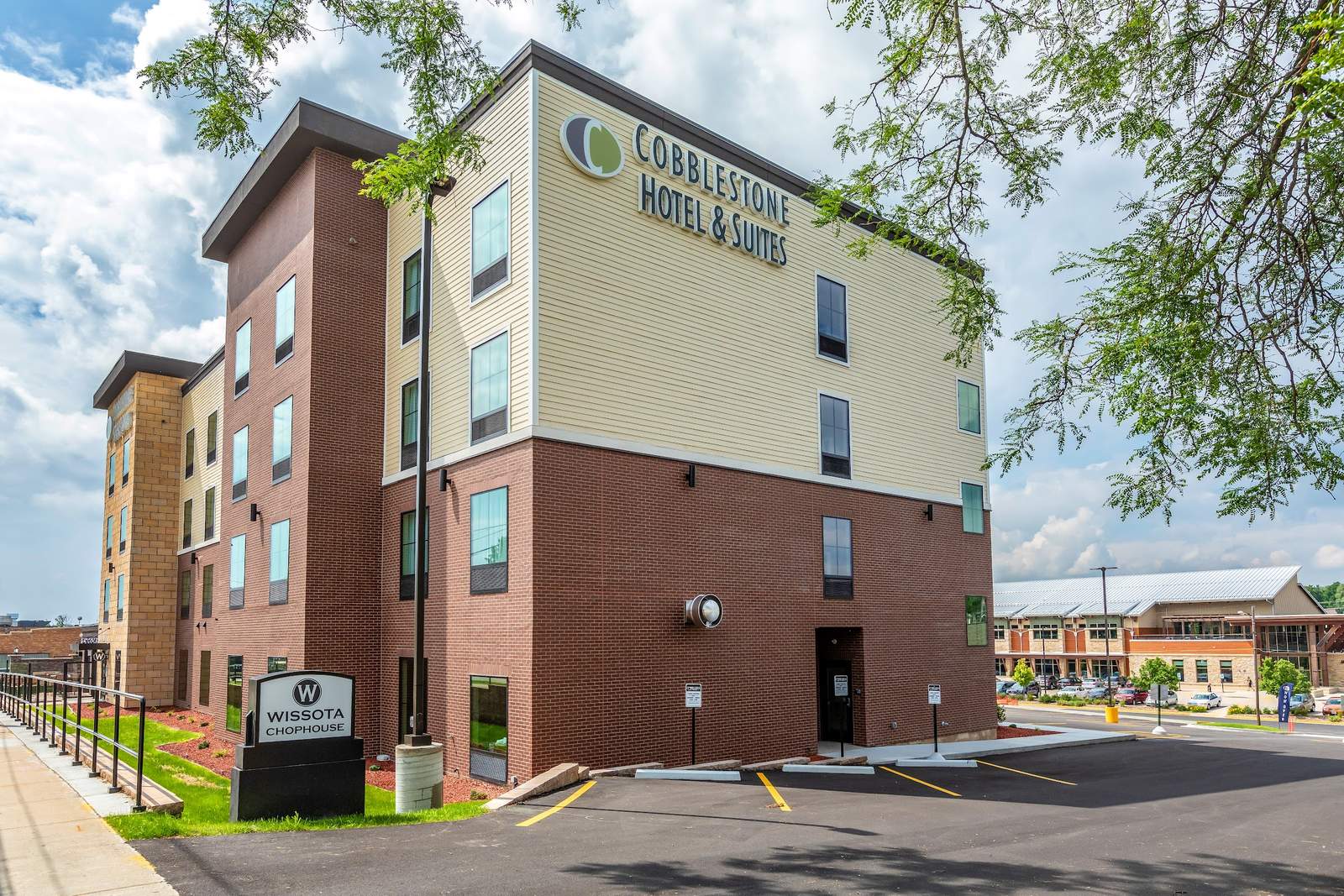 Cobblestone Hotel & Suites - Hartford — photo 5