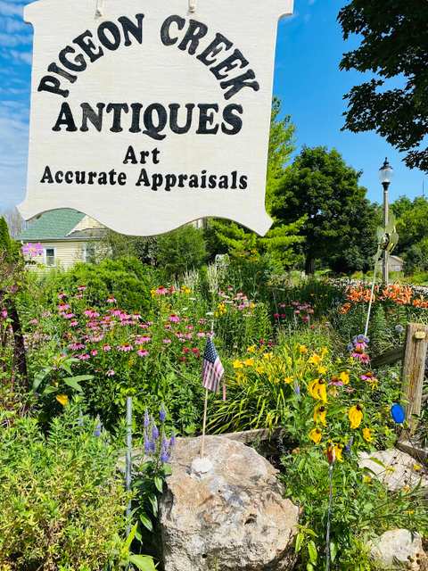 Pigeon Creek Antiques — photo 3