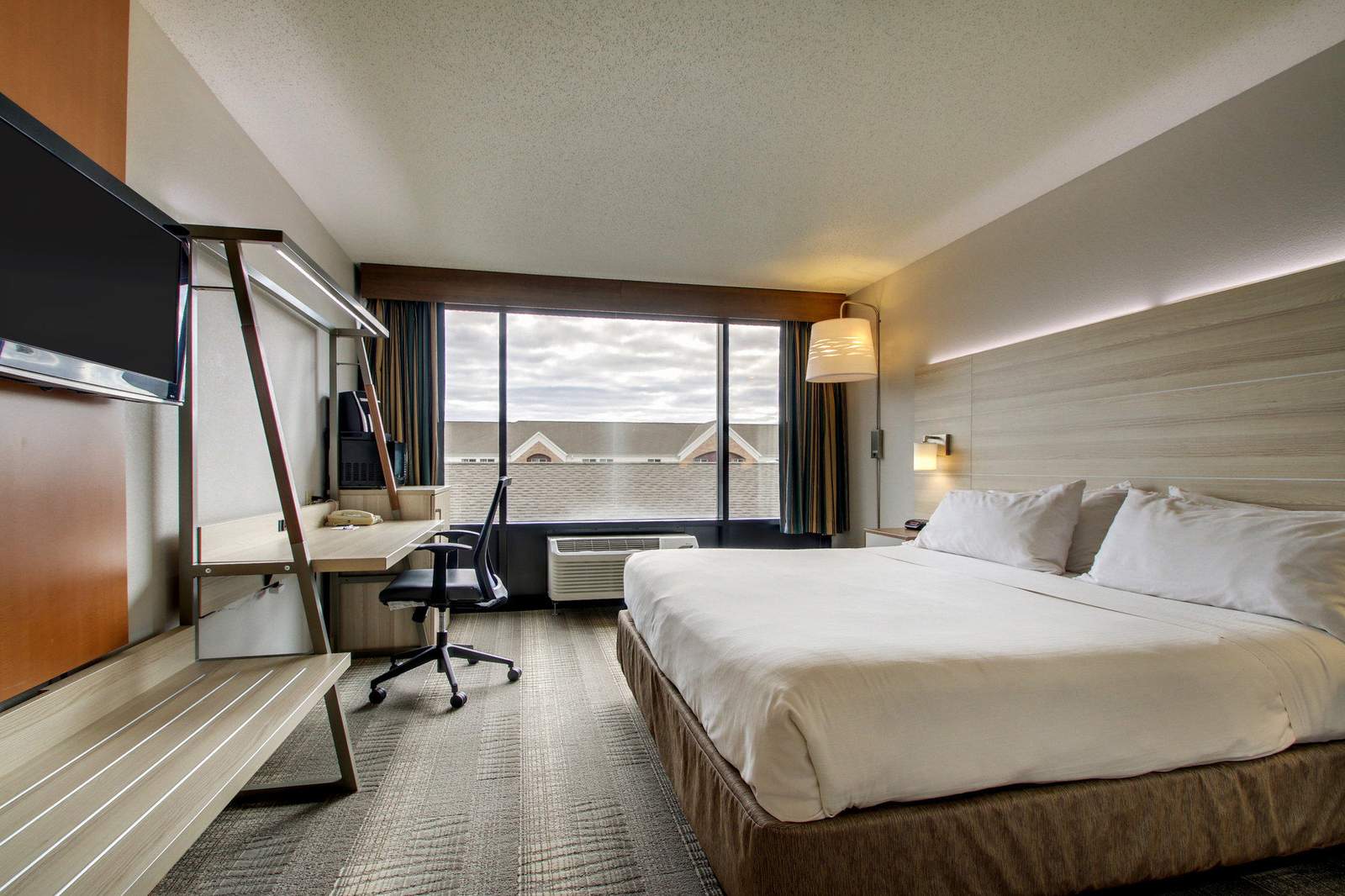 Holiday Inn Express Milwaukee N-Brown Deer/Mequon by IHG — photo 2