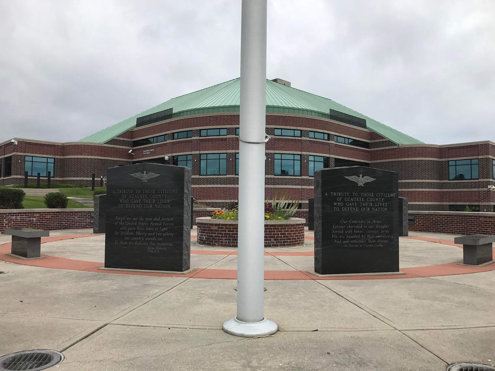 Ozaukee County Courthouse — photo 2
