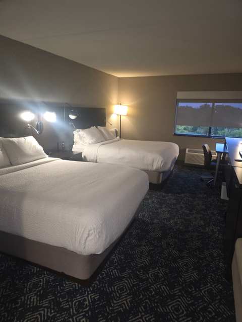 Four Points by Sheraton Milwaukee North Shore — photo 4
