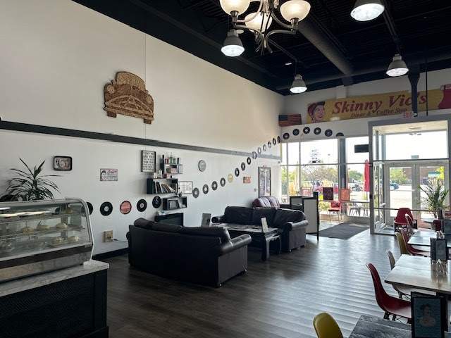 Skinny Vic's Diner & Coffee Stop — photo 4