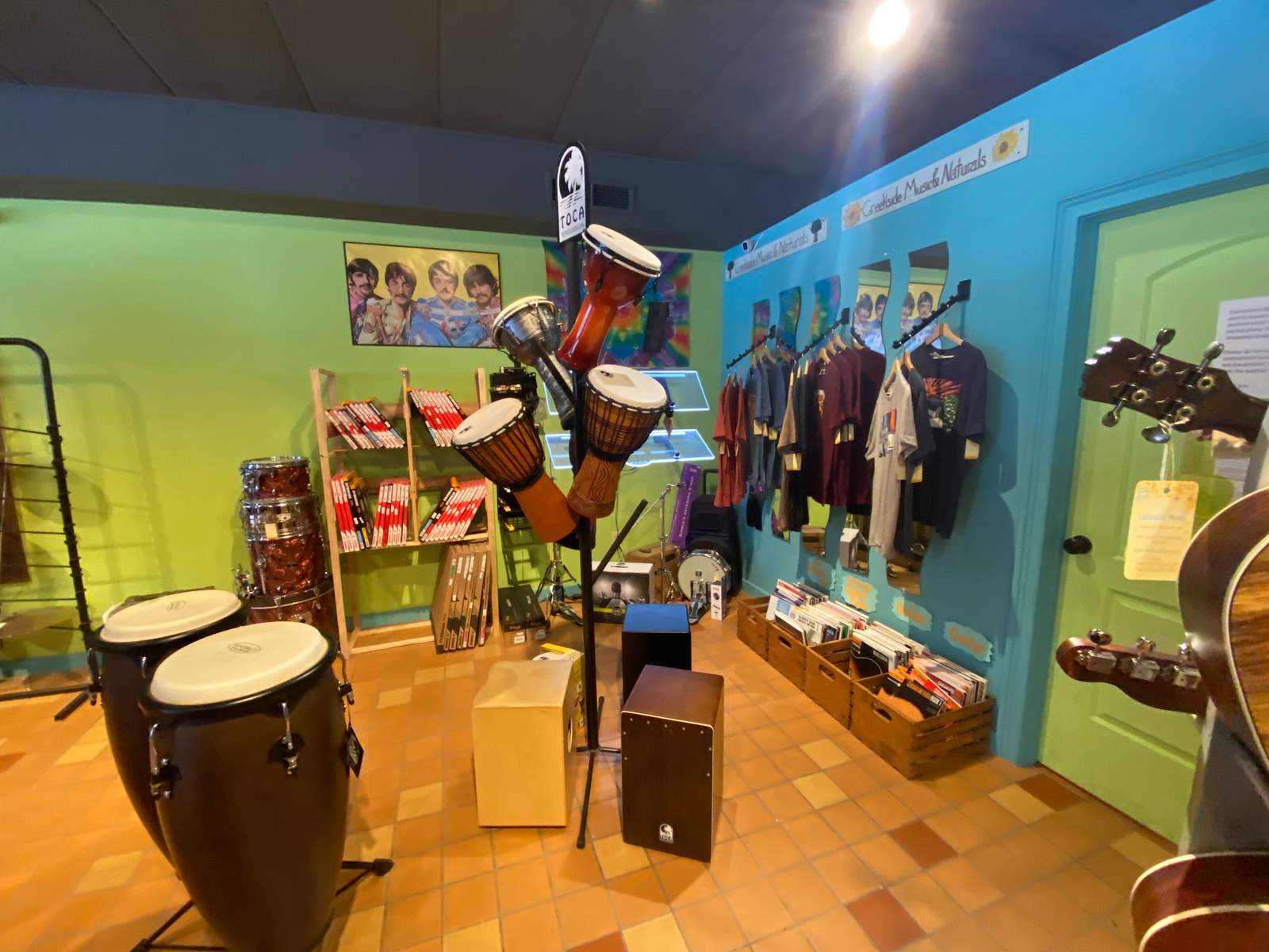 Lakeside Music / Amplify Cafe — photo 3