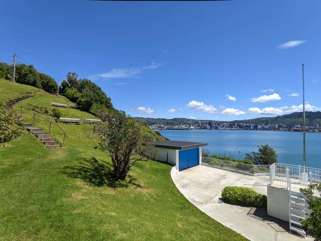 Roseneath Memorial Park and Flag Pole