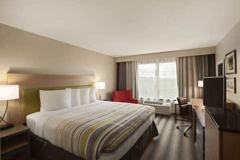 Country Inn & Suites by Radisson, Germantown, WI — photo 2
