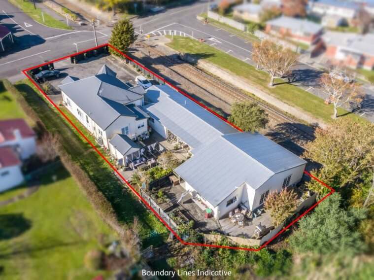 Turret House- Featherston- Wairarapa — photo 5