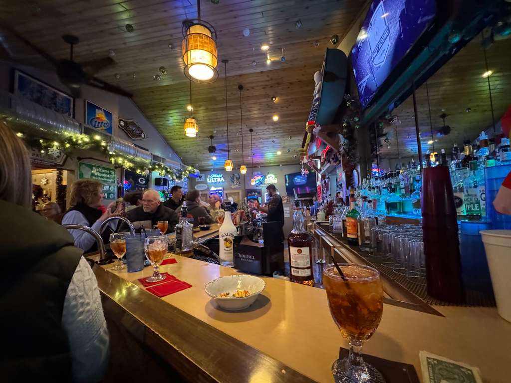 The Olde Cedar Inn