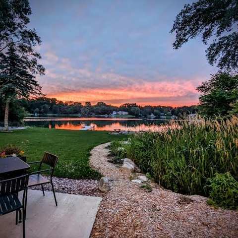 Waller's on the Lake — photo 4