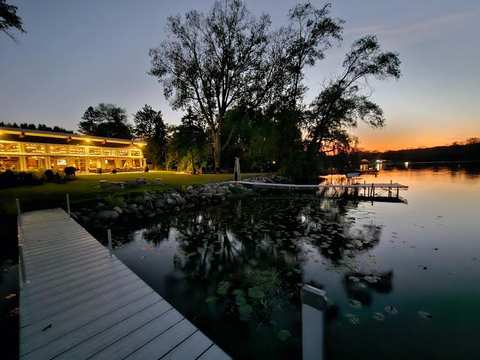 Waller's on the Lake — photo 5