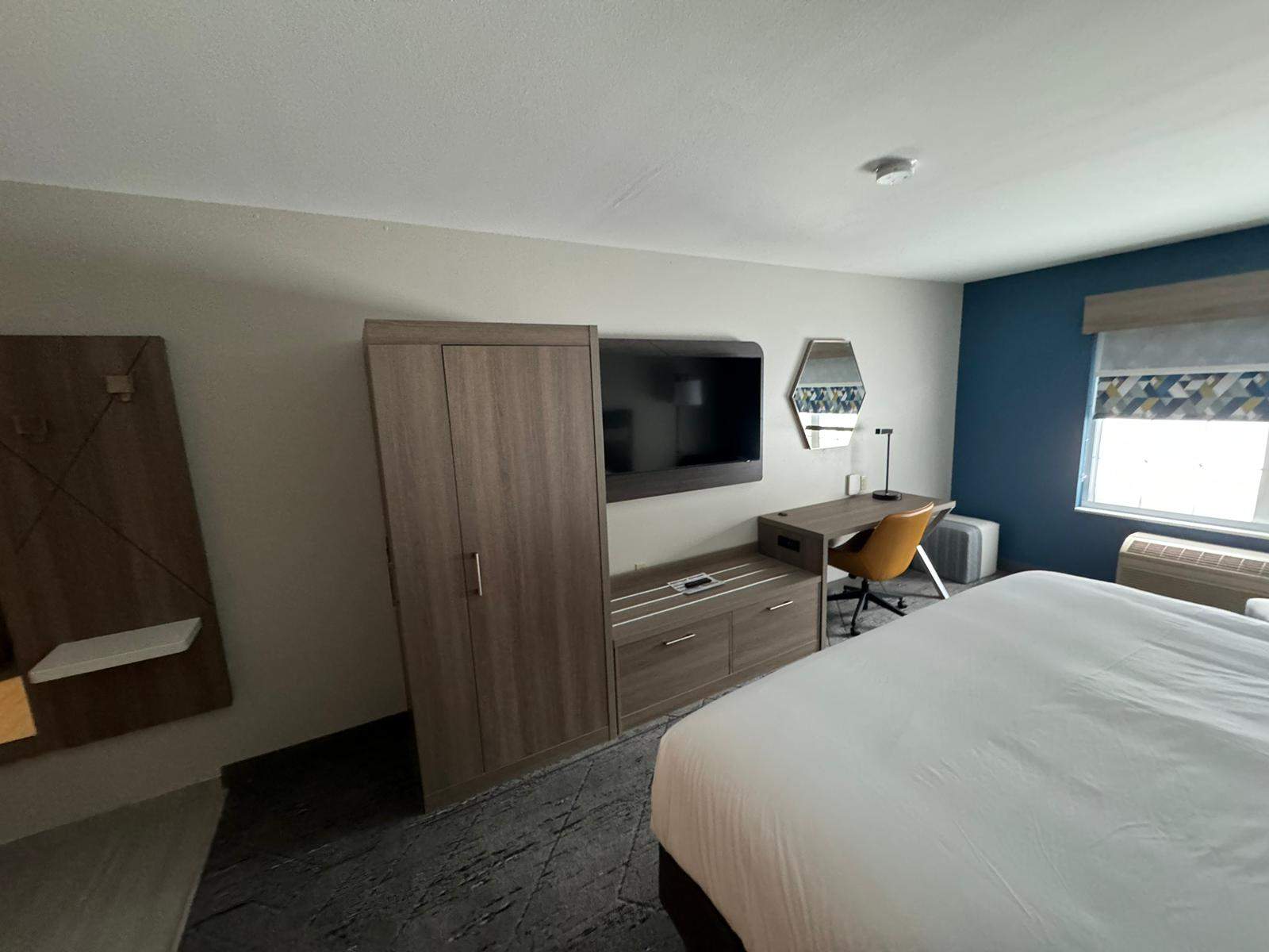 Holiday Inn Express & Suites Port Washington, an IHG Hotel — photo 5