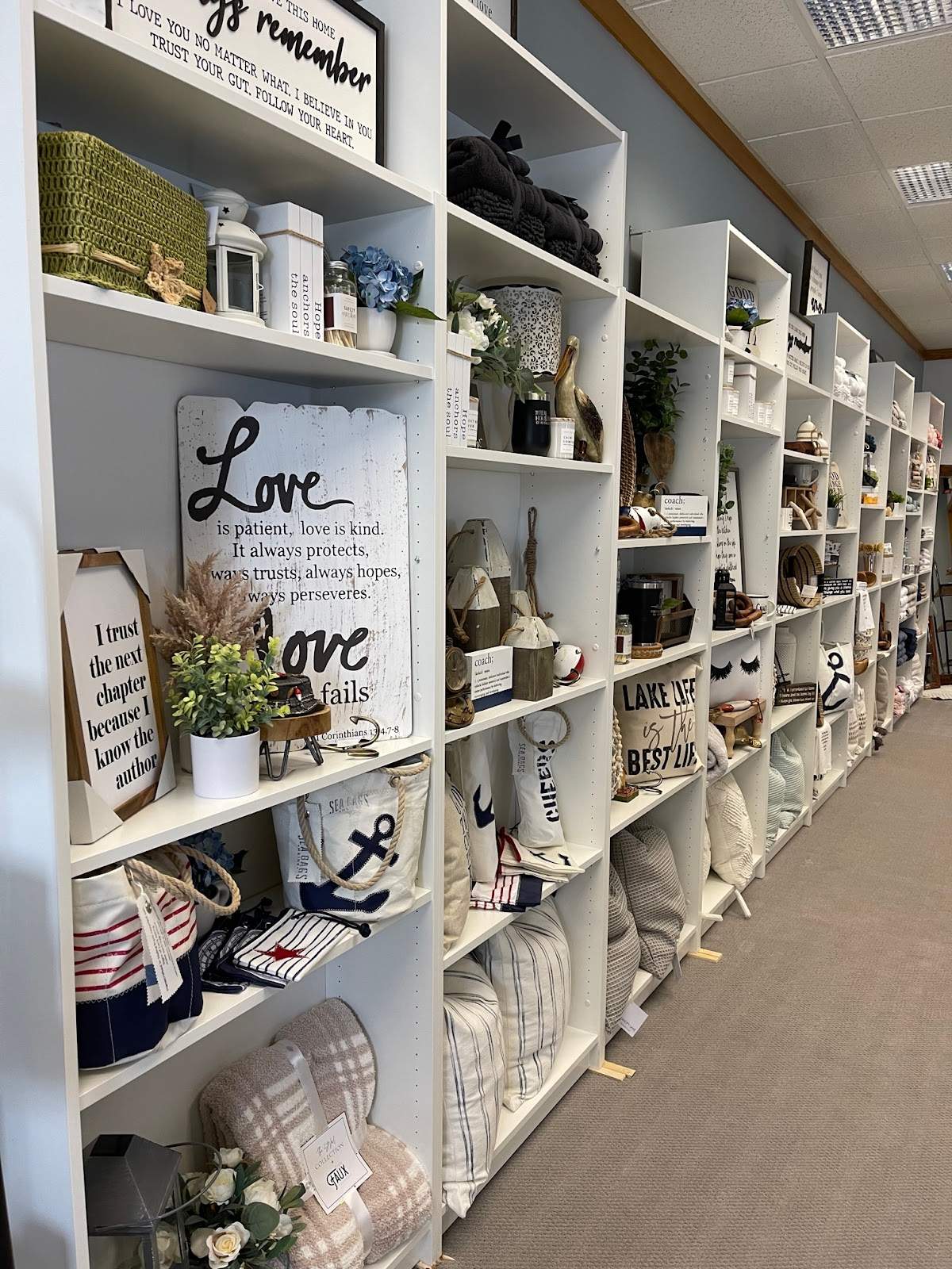 Ports Cozy Corner — photo 4