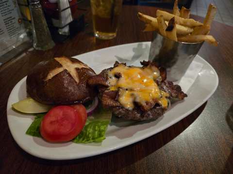 Crave Bar and Food — photo 3