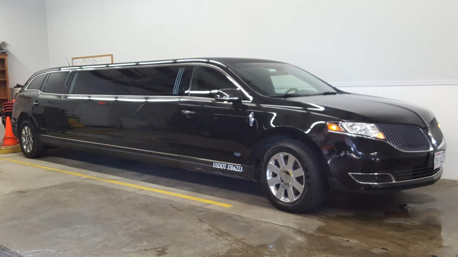 Signature Limousine Service — photo 2