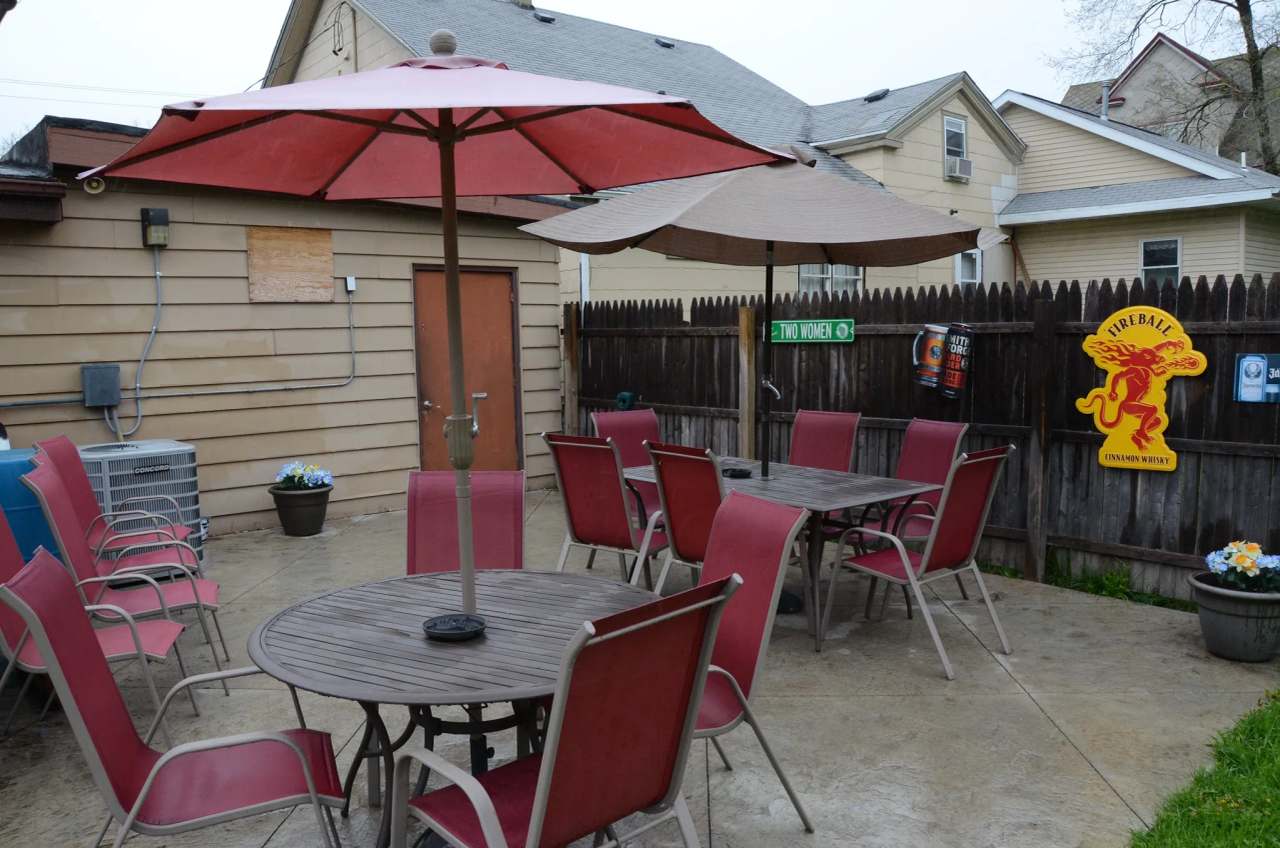 Sipp's Bar -N- Grill — photo 1