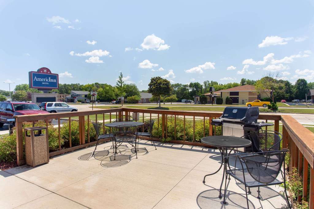 AmericInn by Wyndham West Bend