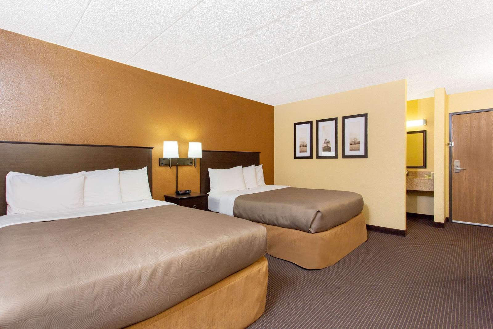 AmericInn by Wyndham West Bend — photo 2