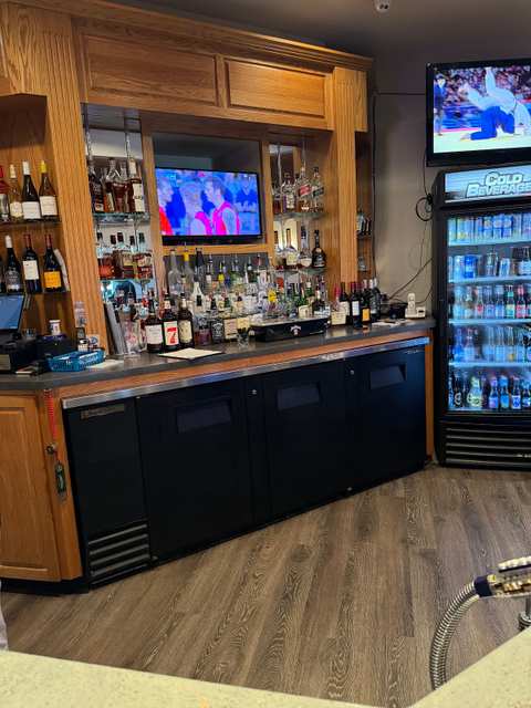 Seven Hills Pub & Grille — photo 3