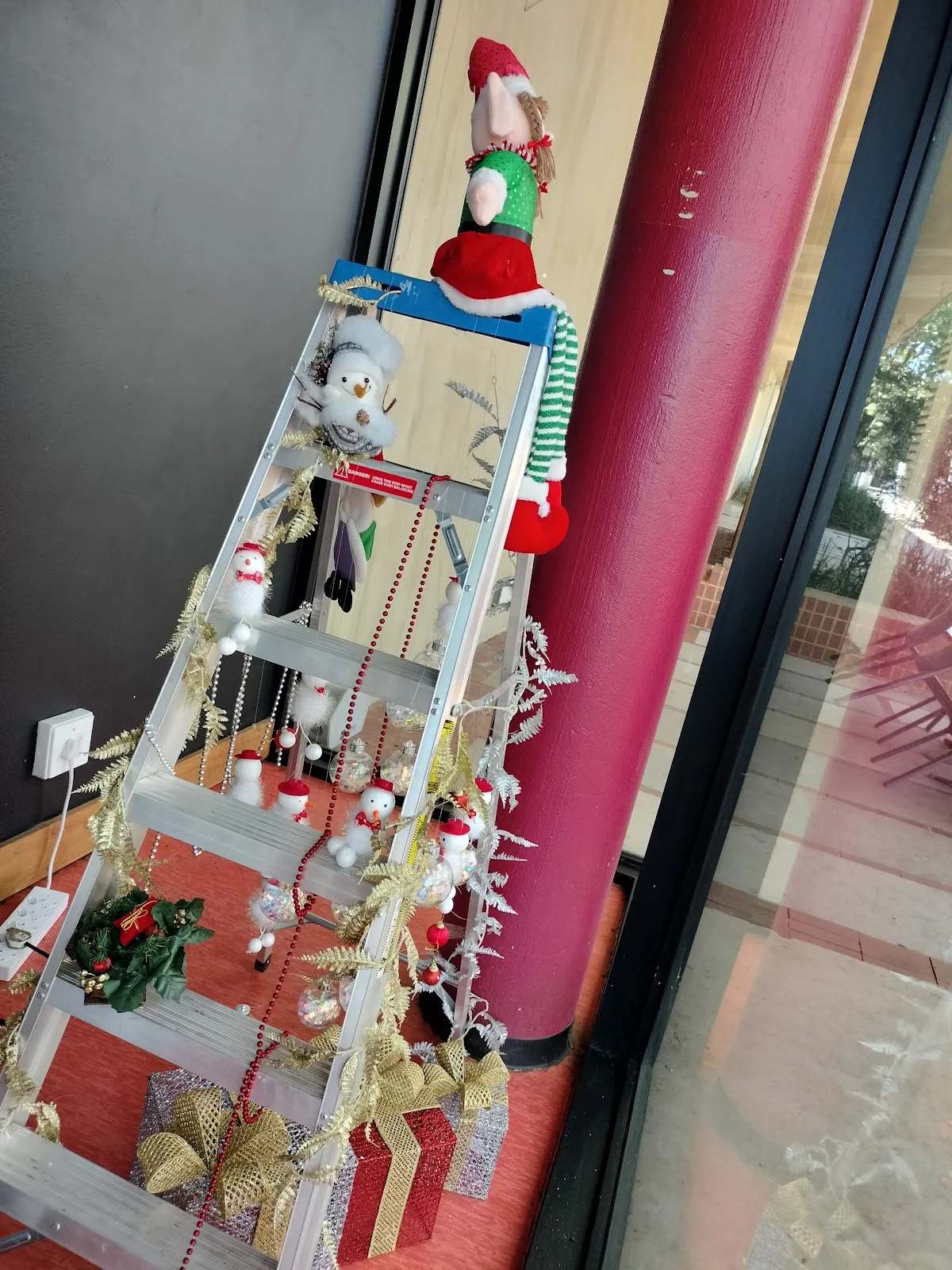 Truth Cafe — photo 1