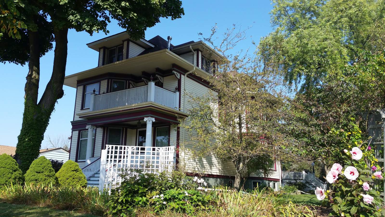 Port Washington Inn — photo 3