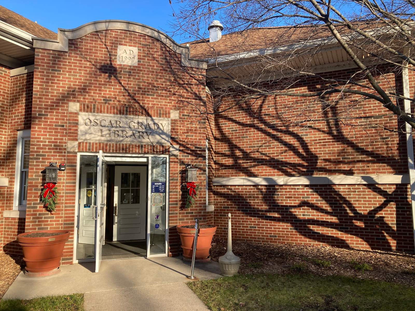 Oscar Grady Library — photo 1