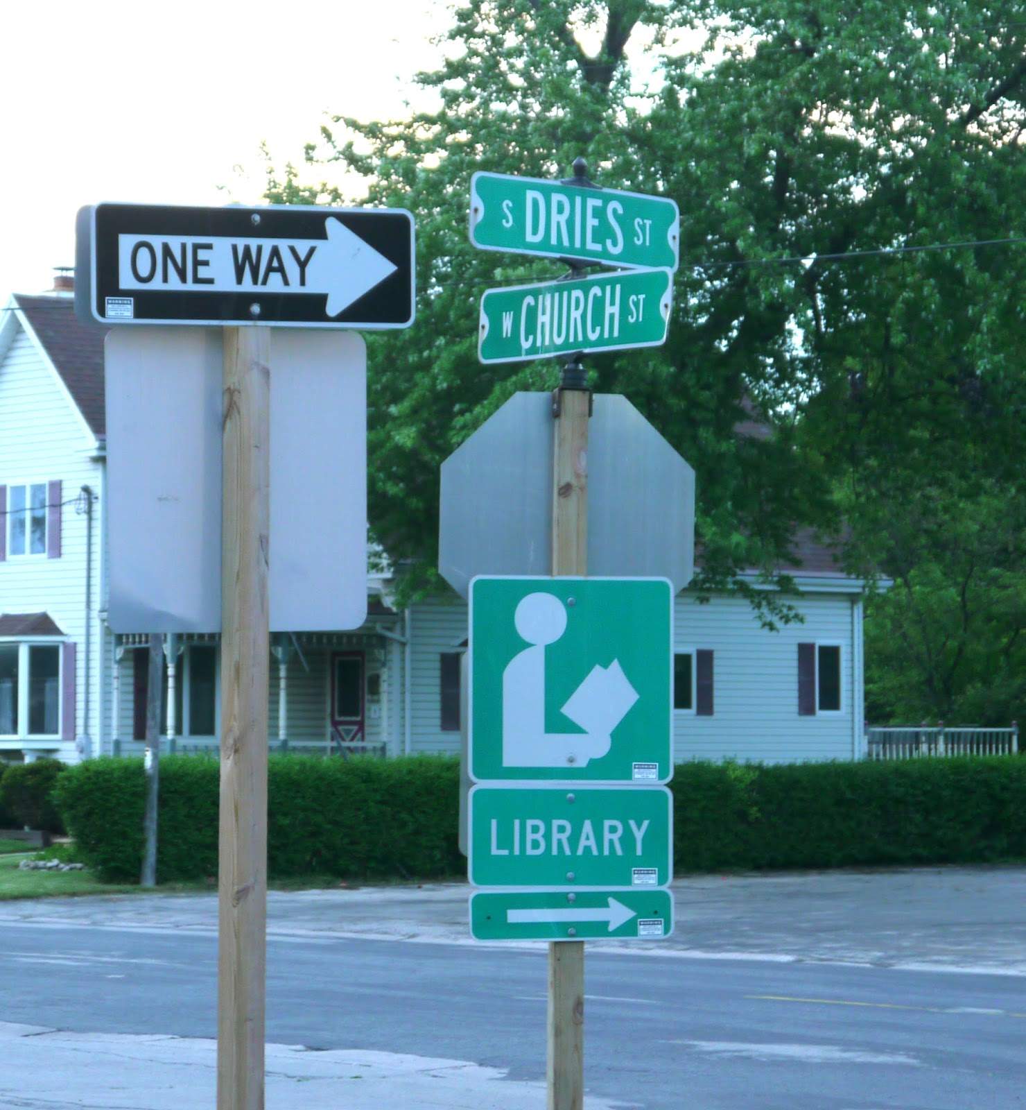 Oscar Grady Library — photo 4