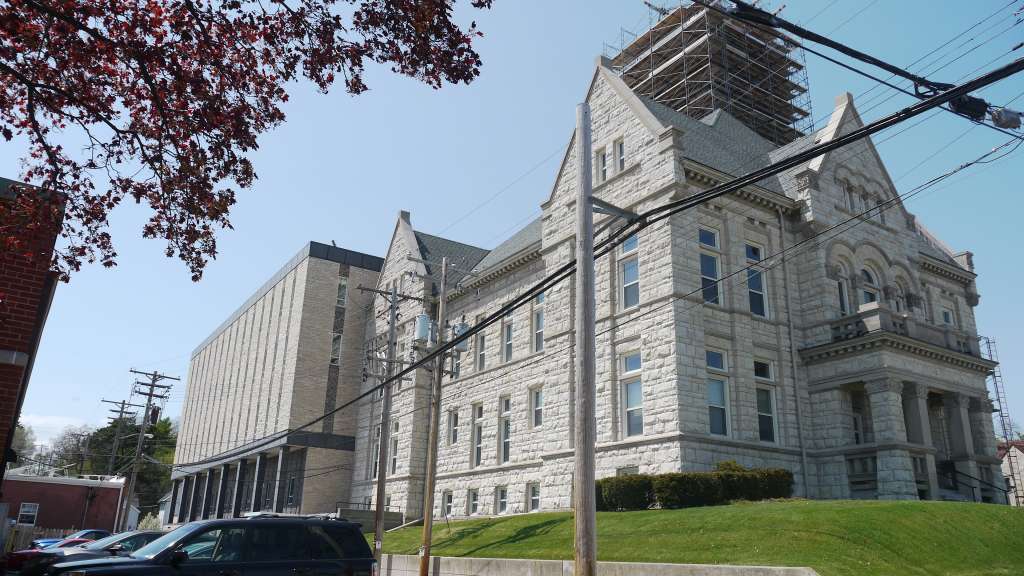 Ozaukee County Administrative Building