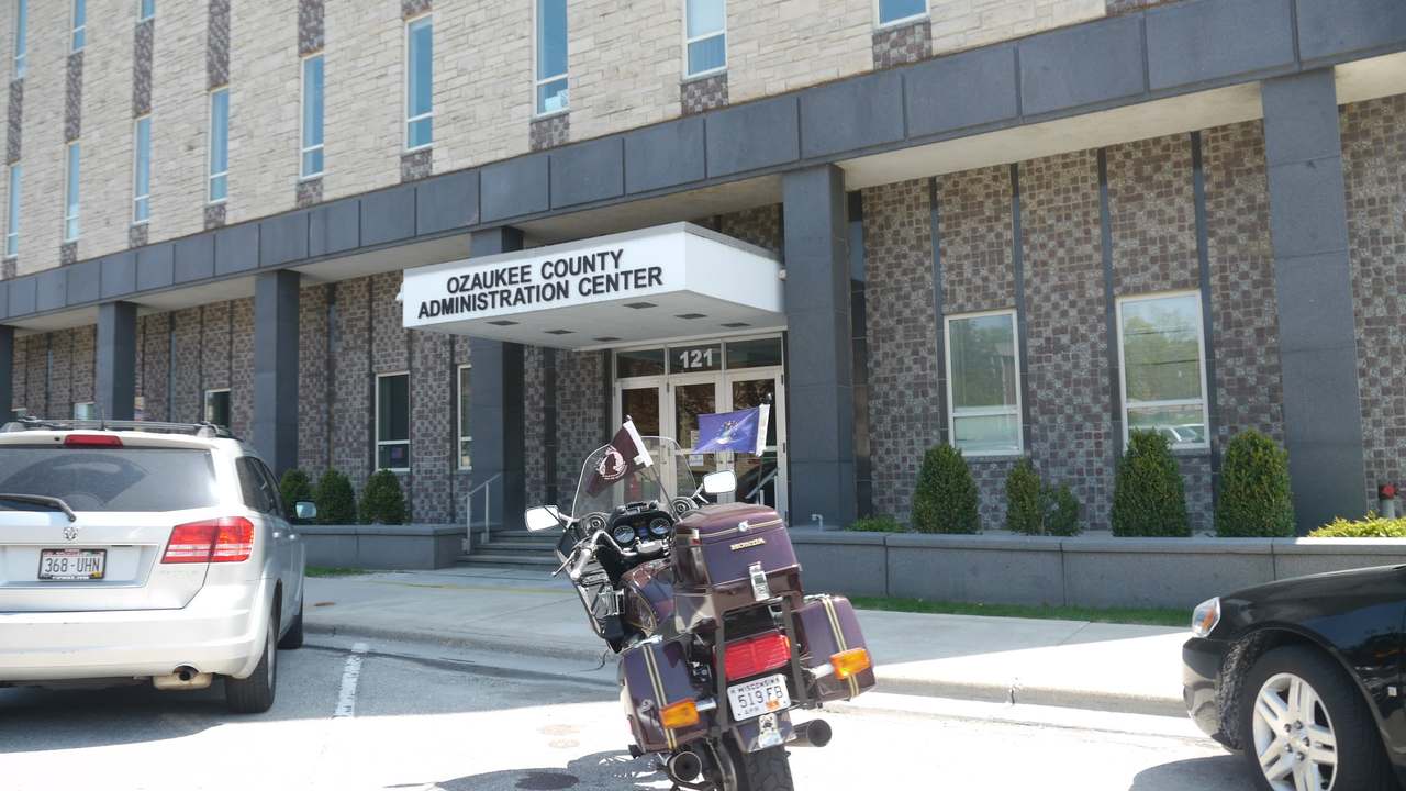 Ozaukee County Administrative Building — photo 2