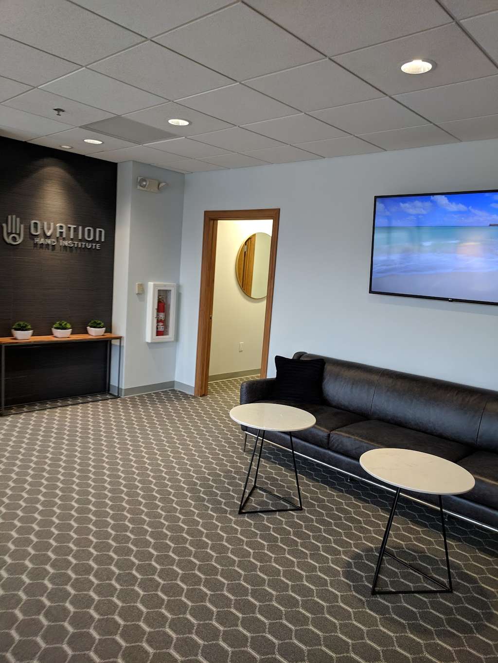 Ovation Hand Institute