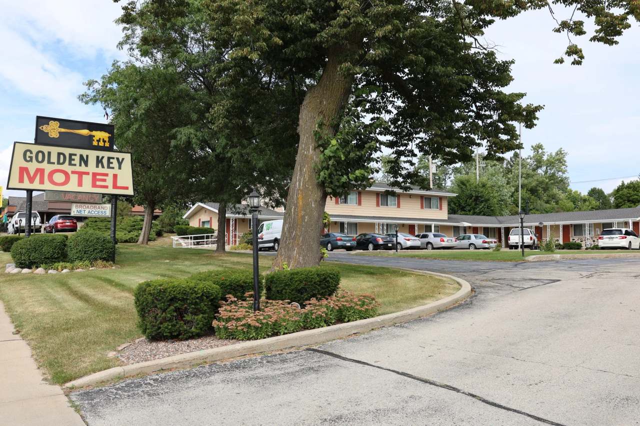Golden Key Motel — photo 1