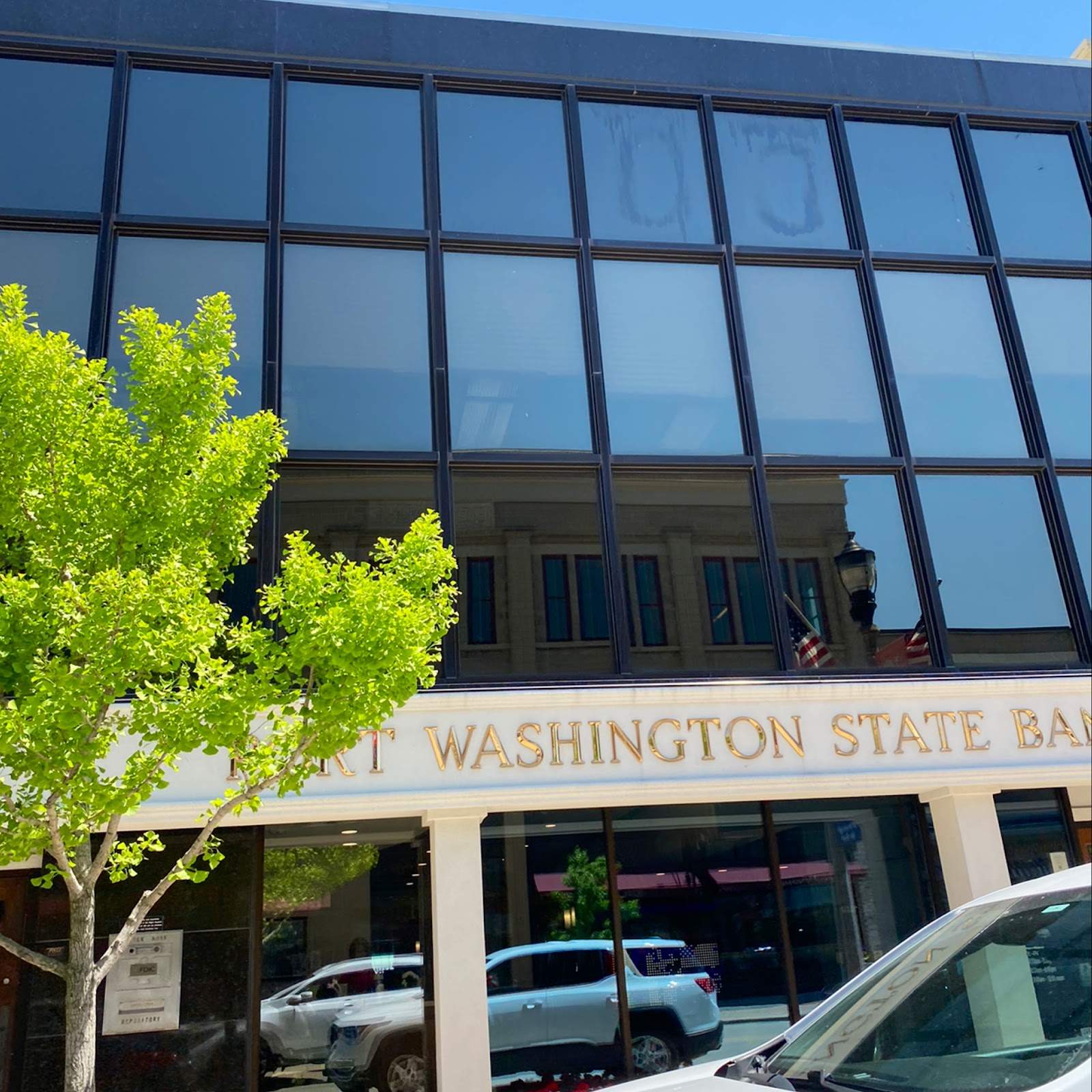 Port Washington State Bank — photo 4