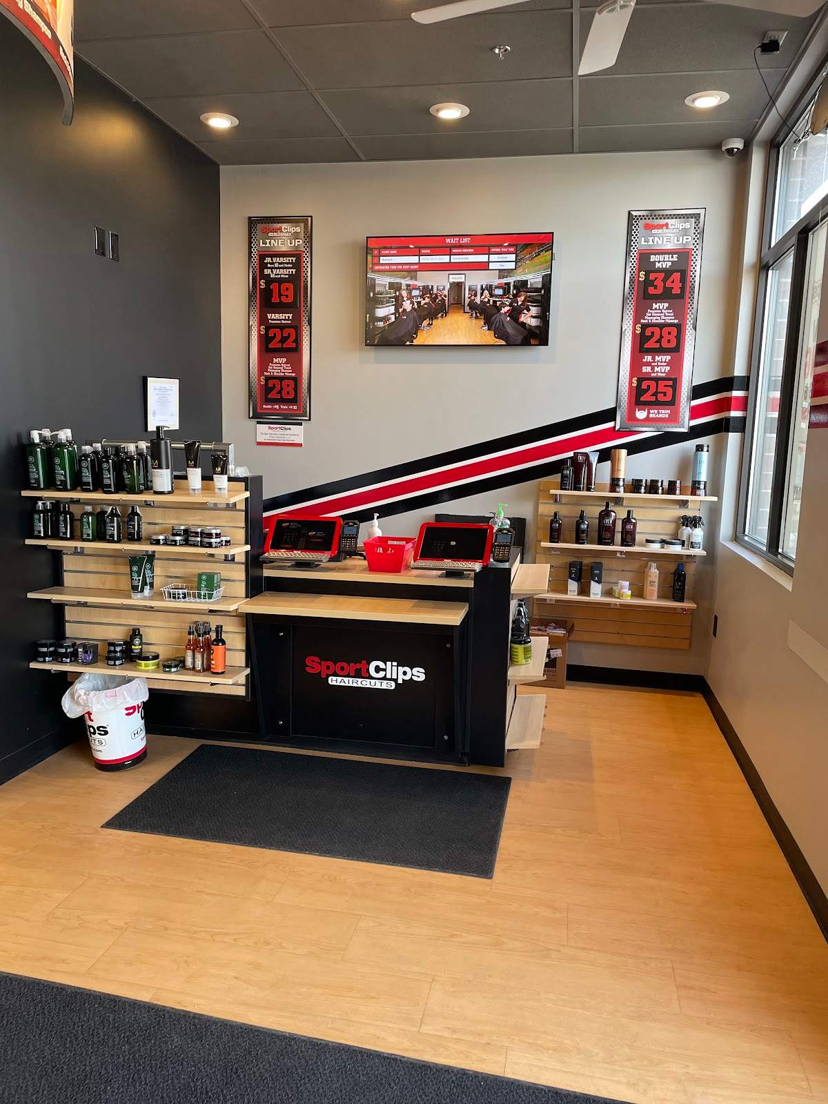 Sport Clips Haircuts of Grafton - Port Washington Rd. — photo 2