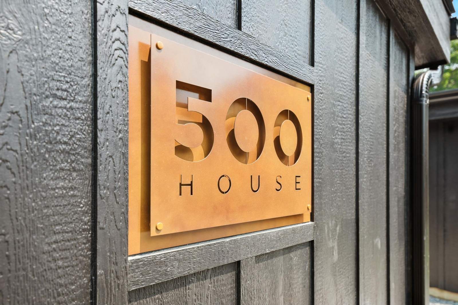 500 House — photo 8