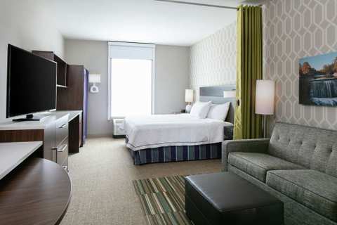 Home2 Suites by Hilton Menomonee Falls Milwaukee — photo 2