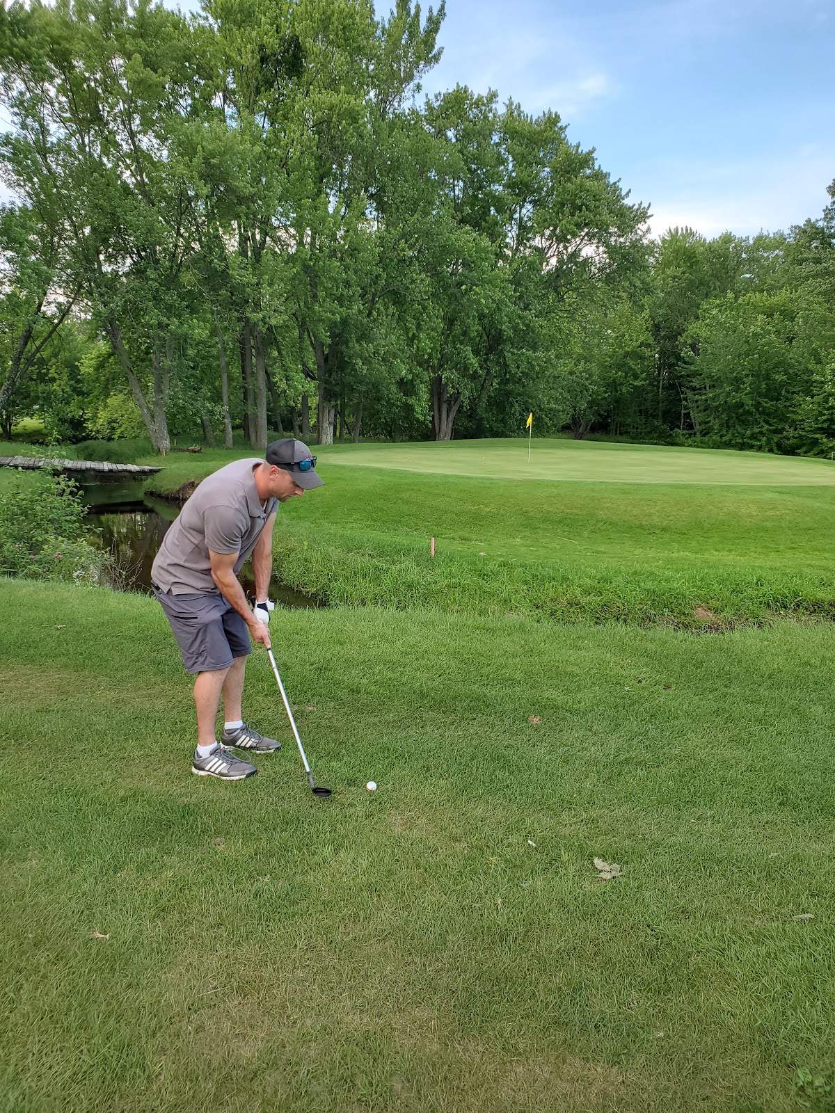 X to C's Riverview Golf Course — photo 2