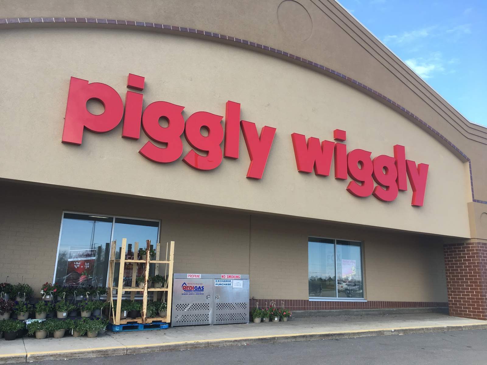 Fox Bros. Piggly Wiggly - Port Washington — photo 1