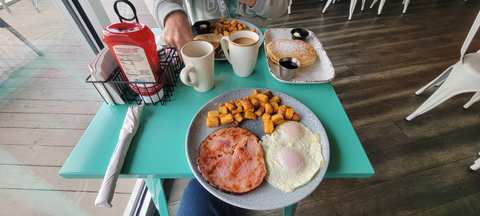 Breakwater Deli & Nostalgia — photo 2
