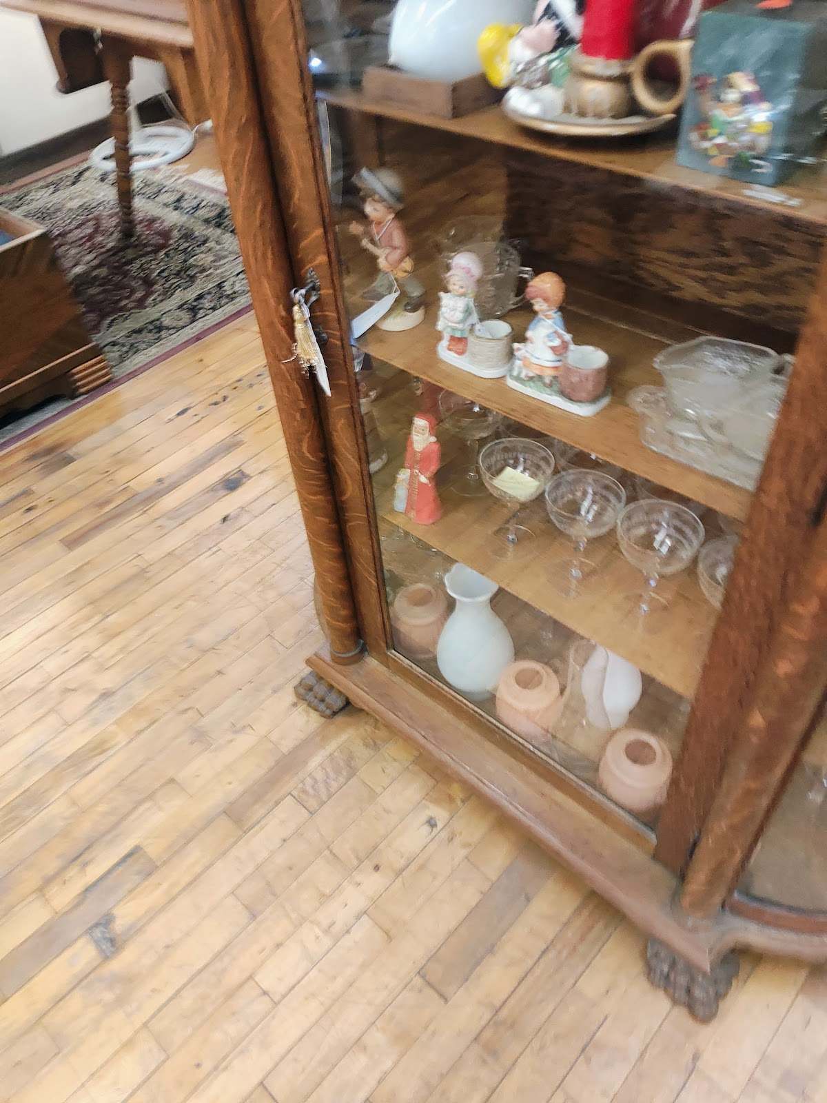 Royal Oak Antiques — photo 5