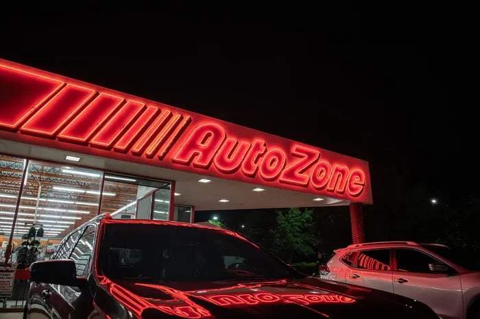 AutoZone Auto Parts — photo 1