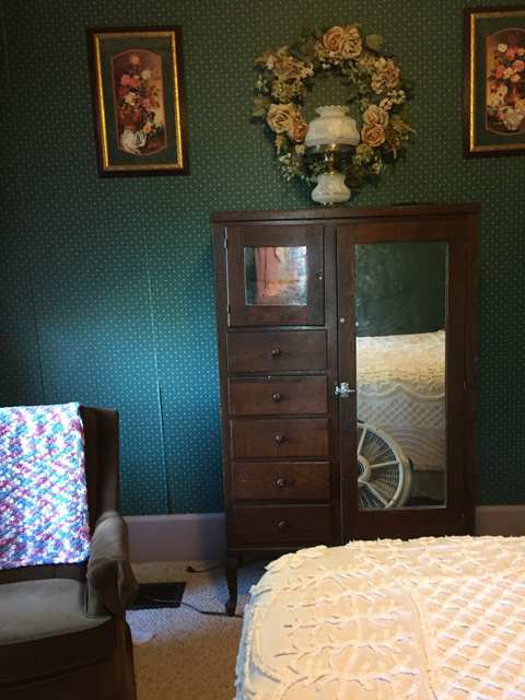 1873 Victorian Rose Bed & Breakfast — photo 2
