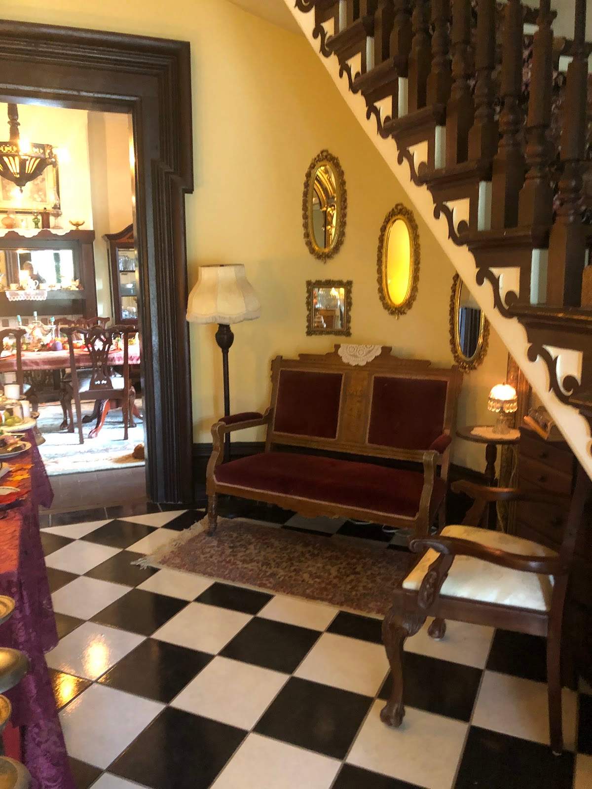 1873 Victorian Rose Bed & Breakfast — photo 5