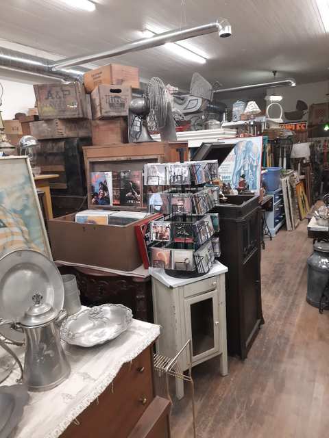 Olde World General Store Antiques / Collectibles — photo 5