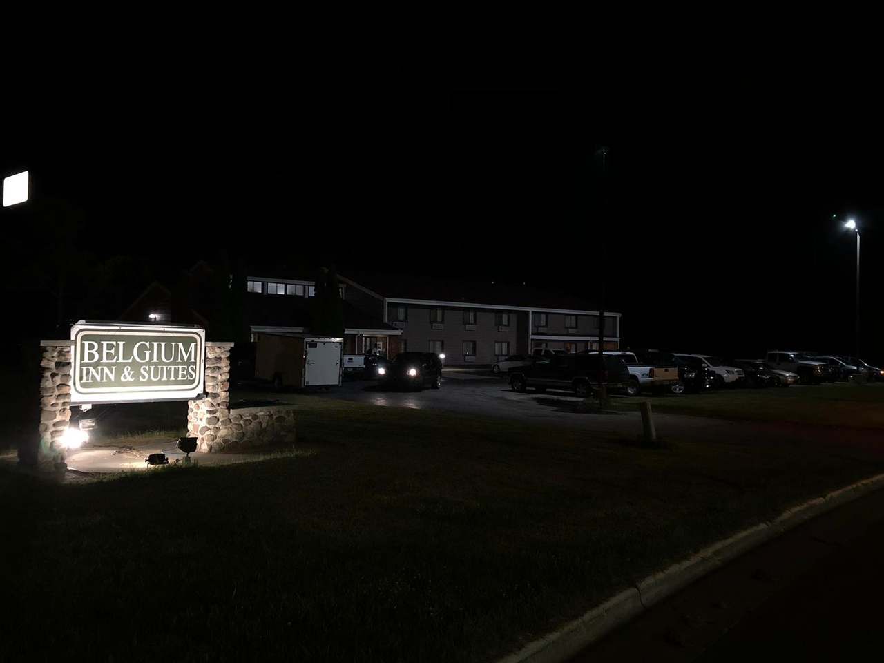 Belgium Inn & Suites — photo 10